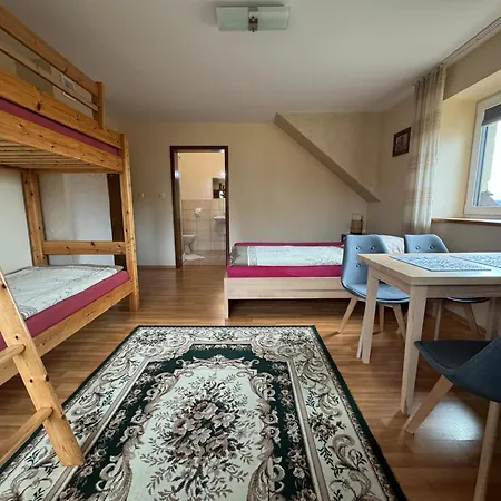 Çiftlik konaklama Pod Jednym Dachem