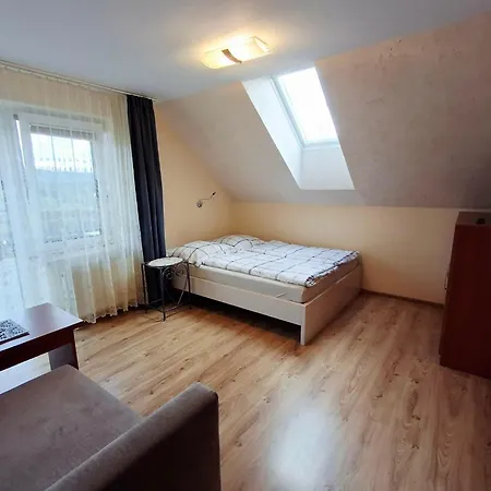 Pod Jednym Dachem