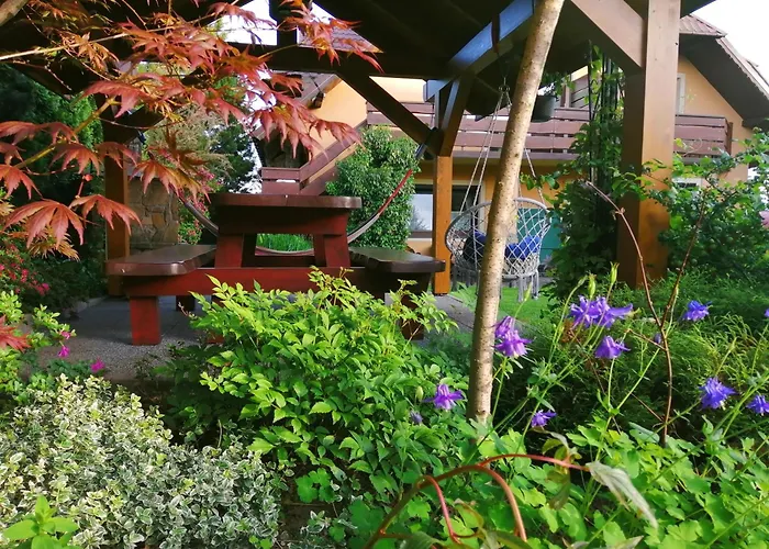 Gospodarstwo agroturystyczne Pod Jednym Dachem *