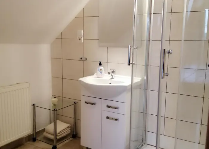 Gospodarstwo agroturystyczne Pod Jednym Dachem *