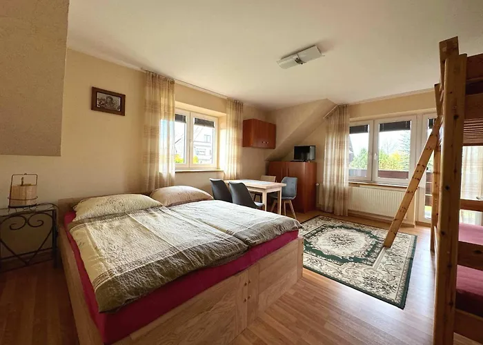 Gospodarstwo agroturystyczne Pod Jednym Dachem *